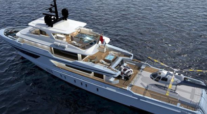 Watch Sanlorenzo's Ocean Dreamwalker III specially designed helipad in use