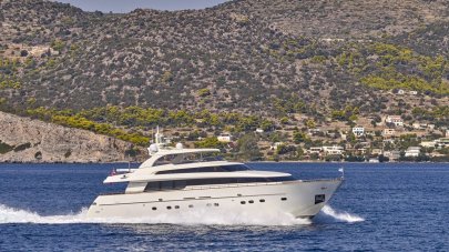 27m Sanlorenzo SL88 Motor Yacht Oasis Receives €240,000 Price Reduction