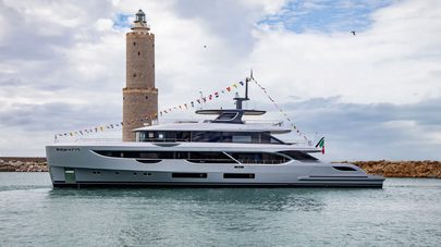 COSMICO, Benetti’s latest Oasis 40M delivered