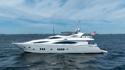 32m Sunseeker 105 Yacht Kefi Listed for Sale