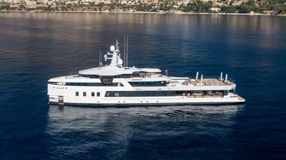 60m Damen Yachting Xplorer 60 Motor Yacht After You Wins Robb Report Best Explorer Yacht Award