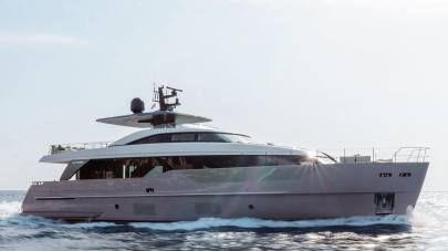 27m Sanlorenzo SD90 Motor Yacht Sal Receives €500K Price Reduction
