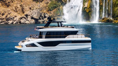New Lazzara LPC 300 Catamaran to Attend Cannes Yachting Festival 2025