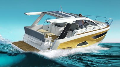 Sealine S390: Award Finalist Putting Flexibility First