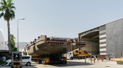 First 33m Bering 110 Motor Yacht Reaches Hull-Turning Milestone in Antalya