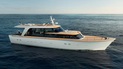 VIDEO: Sanlorenzo unveils new 26m hybrid yacht SHE inspired by vintage Italian design