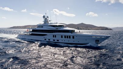 Major €9.1M Price Drop on 74m Amels 242 superyacht Plvs Vltra