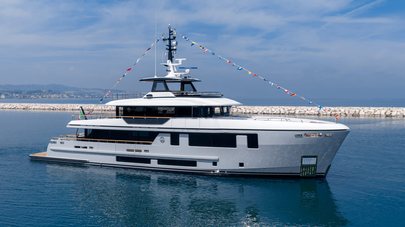 35m CdM Deep Blue 115 Explorer Yacht Octopus Launched 