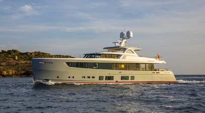 36m Mulder ThirtySix Superyacht Delta One Sold 