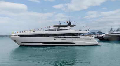 Mangusta Launches Eleventh GranSport 33 Superyacht