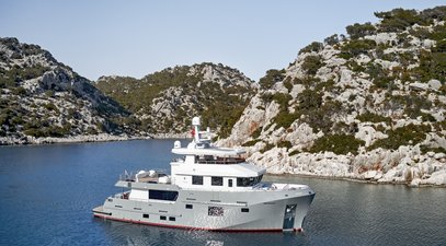  Bering B77 explorer yacht VERONIKA delivered