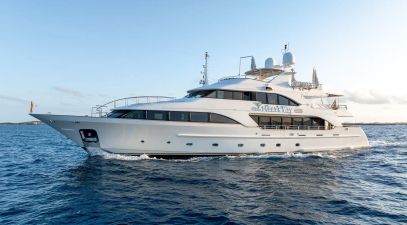 $1M Price Reduction on 37m Benetti Classic 120 Superyacht Arthur's Way