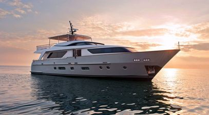 28m Sanlorenzo SD92 Motor Yacht Fontana Listed for Sale 