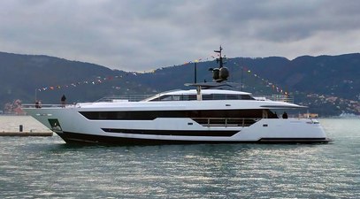 Ferretti Launches Custom Line 120