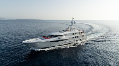 Popular superyacht GRACE returns to Amels for refit