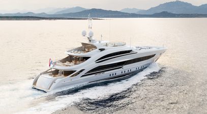 Heesen release images of 2021 superyacht Project Aura