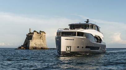 PESA II: Award-Winning Maiora 35 Exuma Superyacht