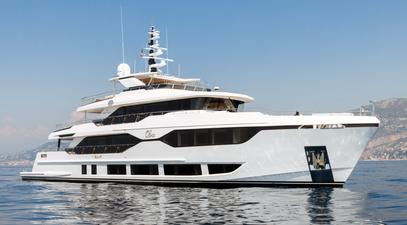 38m Gulf Craft Majesty 120 Superyacht Olivia Sold