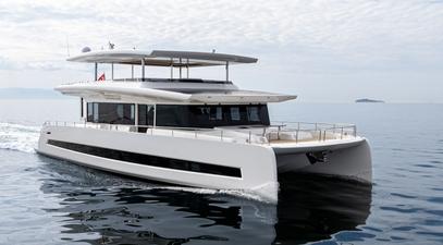 First Look: New Images Released of VISIONF Yachts First All-Electric E-Cat 80