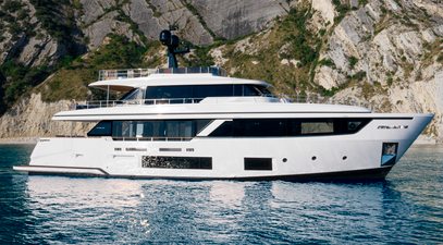 28m Custom Line Navetta 30 Motor Yacht Numero Dix Listed for Sale