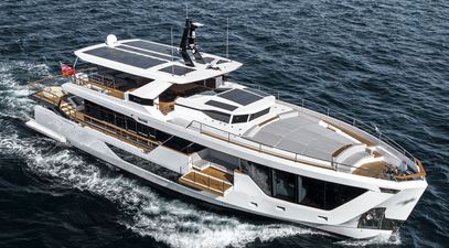 WATCH: Numarine Launches Second 30XP Hybrid Yacht with Low Noise and Extended Range