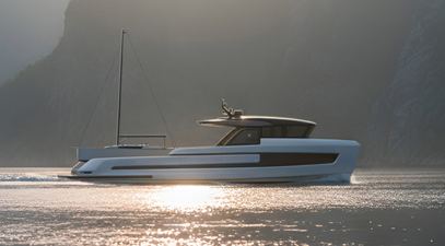 First 21m Extra X70 Shadow Yacht Sold with 2027 Delivery