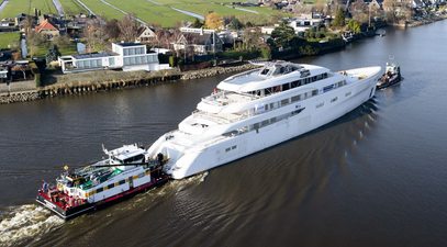 WATCH: 83m Feadship Project 829 Superyacht Spotted for First Time Ahead of Outfitting