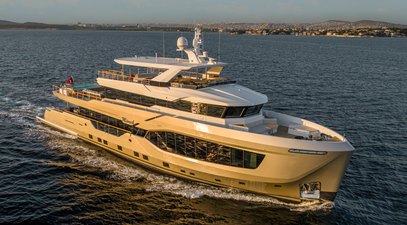 First Numarine 40MXP Superyacht Miouch Delivered 
