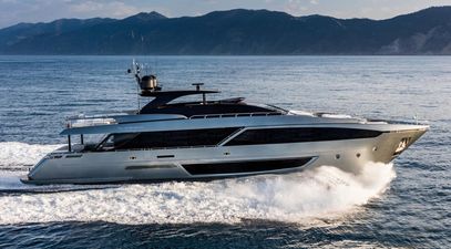 €1M Price Reduction on 34m Riva 110' Dolcevita Superyacht Taku