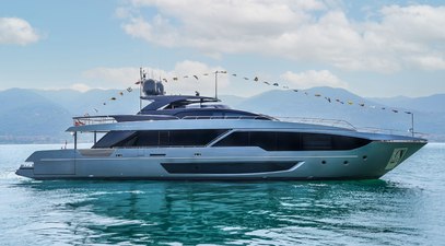 First Riva 112’ Dolcevita Super Yacht Launched with Expanded Beach Club