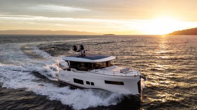 Sirena Yachts: Hybrid variant of Sirena 48