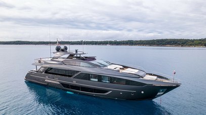 $850k Price Reduction on 34m Riva 110' Dolcevita Superyacht Onyx