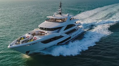 Gulf Craft deliver Majesty 140 to new owner