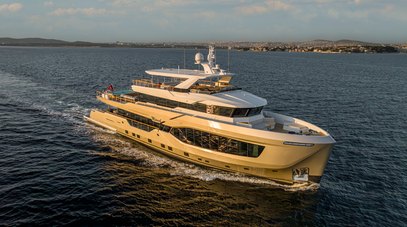 40m Numarine 40MXP Superyacht Set to Make European Show Debut at Cannes 