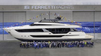 New flagship ‘Superfly’ Ferretti 1000 hits water