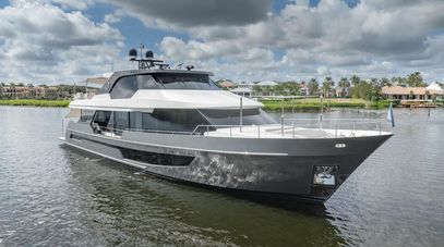 Significant Price Drop on 33m Ocean Alexander Motor Yacht Twin Dreams