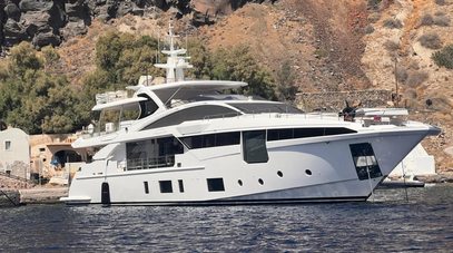 35m Azimut Grande 35 Metri superyacht Dagusha V listed for sale