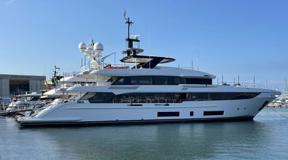 44m Benetti Class 44M Motor Yacht Lumina for Sale