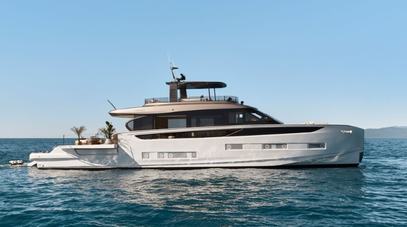 WATCH: Azimut Shares First Interior Images of the 26m Seadeck 9 Before Cannes Debut
