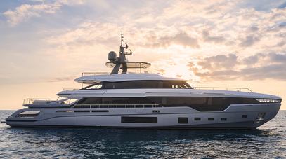 38m Azimut Grande Trideck Motor Yacht Tanelorn for Sale