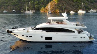 26m Princess Y82 Yacht Omnia Natura for Sale