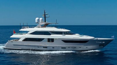 38m Sanlorenzo SD126 Motor Yacht Kia Ora Receives €600K Price Reduction