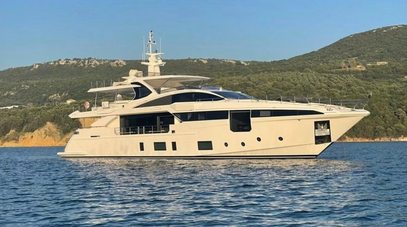 35m Azimut Grande 35 Metri Motor Yacht Dagusha V Receives €500K Price Reduction