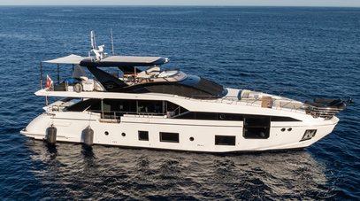 €200K Price Reduction on 27m Azimut Grande 27M Motor Yacht Chillin’