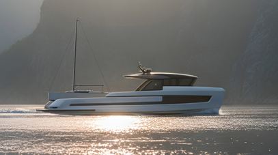 First 21m Extra X70 Shadow Yacht Sold with 2027 Delivery