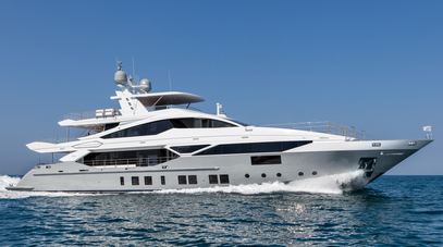 43m Benetti Fast 140' Yacht H Receives $2M Price Drop