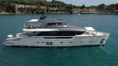 €400K Price Drop on 27m Sanlorenzo SX88 Motor Yacht Estia