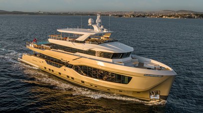 First Numarine 40MXP Superyacht Miouch Delivered 