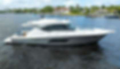 Riviera 575 SUV