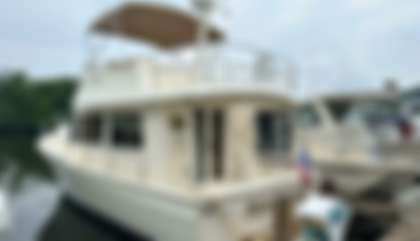 Mainship 34 Trawler